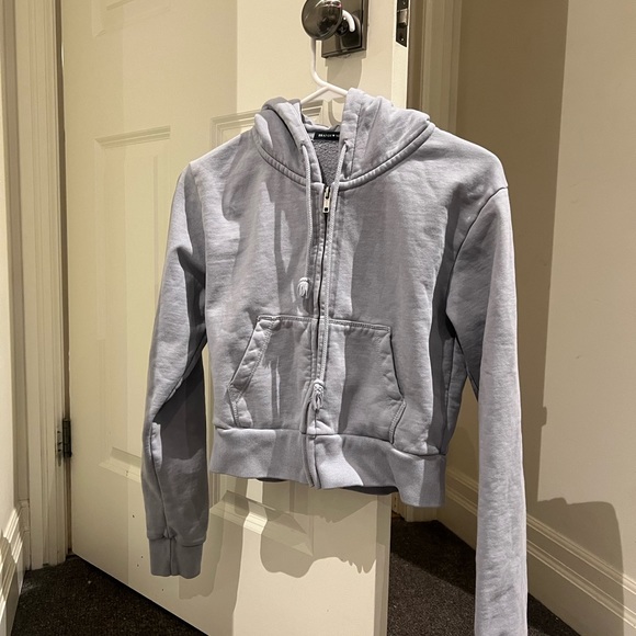 BRANDY CROPPED ZIP UP - Picture 2 of 6